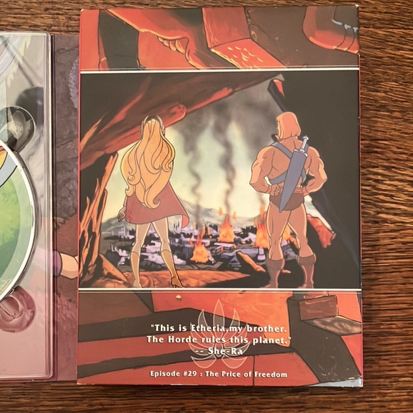 She-Ra Princess of Power DVD Boxed Set - Picture 7 of 11